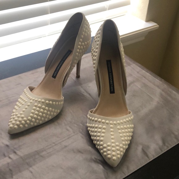 Size 7 White Dotted heels - Picture 3 of 3